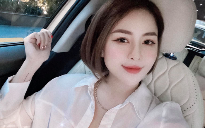 Hotgirl Trâm Anh khiến nhiều người 'đỏ mặt' khi diện quần siêu ngắn