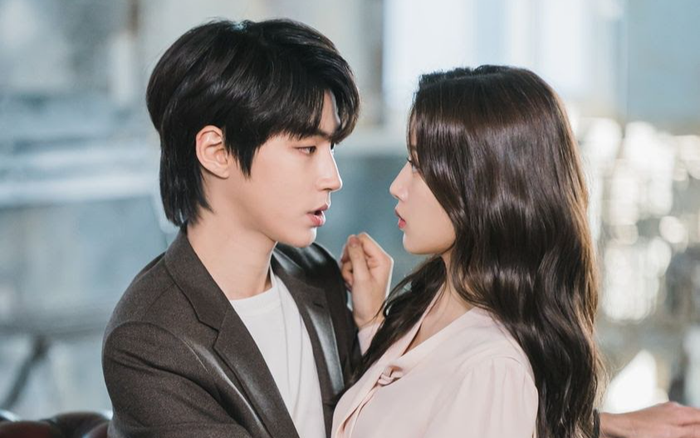 Loạt ảnh 'cẩu lương' ngọt ngào của nữ chính True Beauty và nam thần Hwang In Yeop