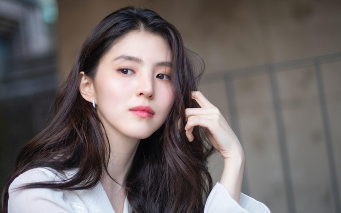 'Trà xanh' tiểu Song Hye Kyo ngất xỉu, nhập viện cấp cứu