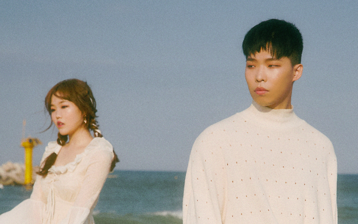 AKMU chơi lớn: Không rời YG, ký thêm hẳn 5 năm