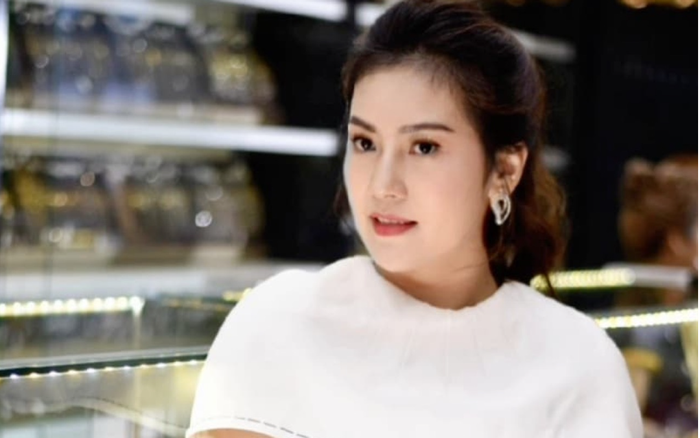 Nguyễn Lê Hoàn Nguyên: 8X đam mê với sản phẩm đá phong thủy