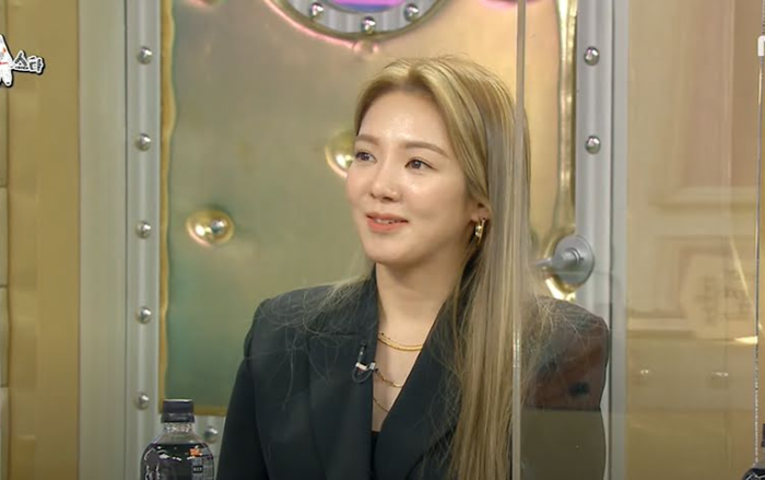 DJ Hyoyeon (SNSD) chia sẻ về ảnh hưởng của COVID-19 đến nghề nghiệp