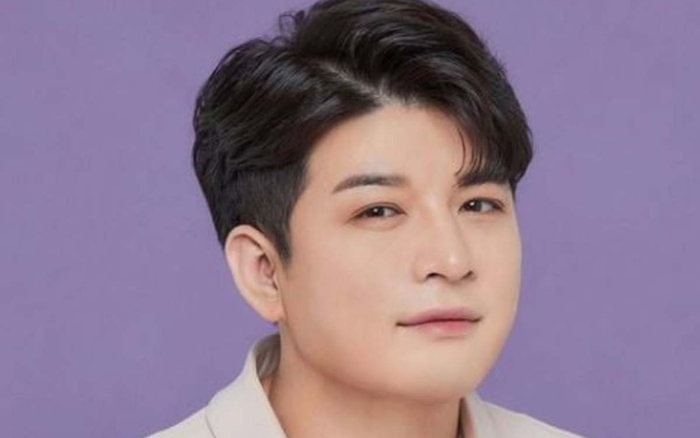 Hậu giảm 37kg, Shindong (Super Junior) khoe vẻ ngoài cực dễ thương trong loạt ảnh mới