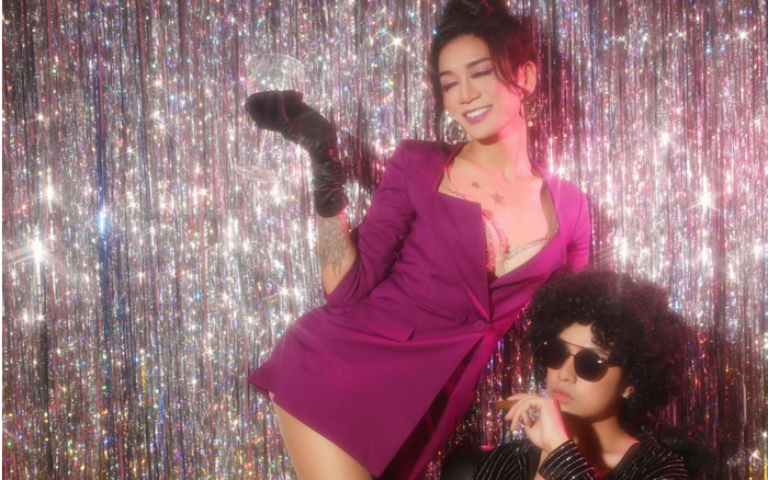 BB Trần tung bộ ảnh cực tình tứ bên người tình đồng giới, kỷ niệm 7 năm yêu nhau