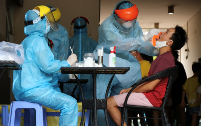 TP.HCM tìm người đến quán lẩu dê ở quận Tân Phú liên quan đến nam nhân viên sân bay mắc COVID-19