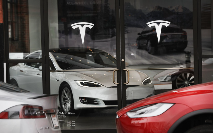 Tesla thu hồi hàng chục nghìn xe điện ở Trung Quốc vì lỗi màn hình cảm ứng