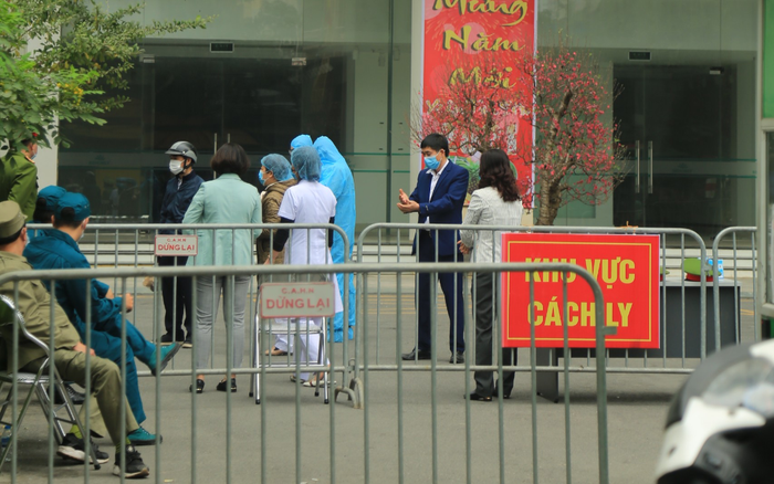 Thêm 2 ca mắc COVID-19 tại Hà Nội: Là con gái 10 tháng tuổi và giúp việc của BN ở Nam Từ Liêm