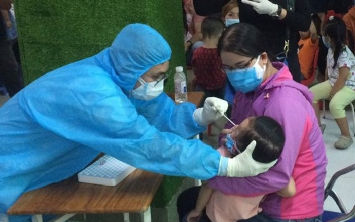 TP HCM: Phong tỏa một trường mầm non, 45 trẻ dưới 5 tuổi phải cách ly