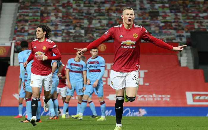 MU nhọc nhằn vào tứ kết FA Cup