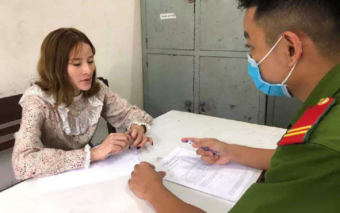 Dọn nhà dịp Tết, cô gái trộm luôn tiền vàng của chủ nhà