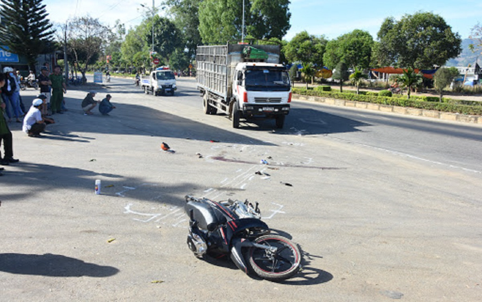 Mùng 3 Tết Tân Sửu: 28 vụ TNGT làm chết 15 người, bị thương 23 người