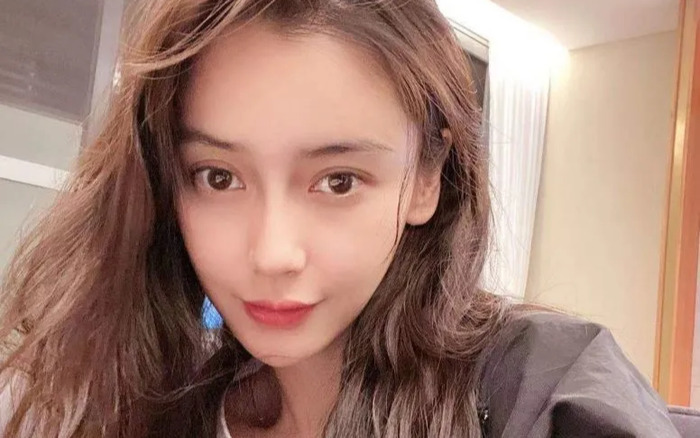 Lễ Valentine của Angelababy vắng mặt Huỳnh Hiểu Minh, lời nói ám chỉ mình đang độc thân