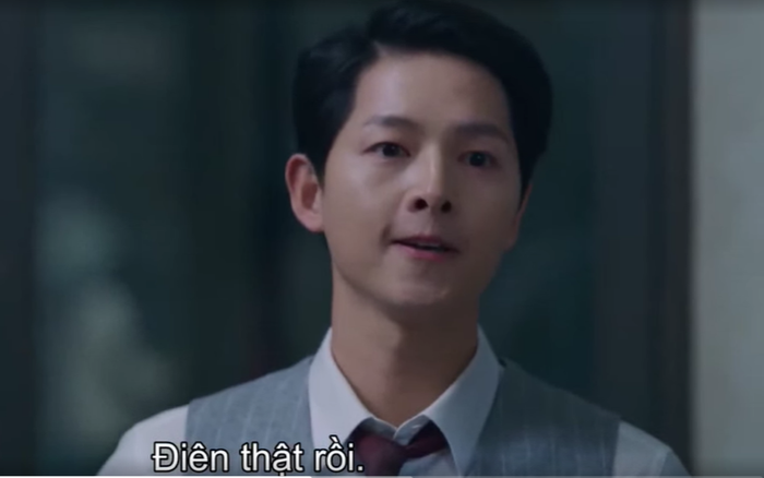 Vincenzo tập 1: Tưởng Song Jong Ki ngầu thế nào, hóa ra anh tấu hài cả buổi