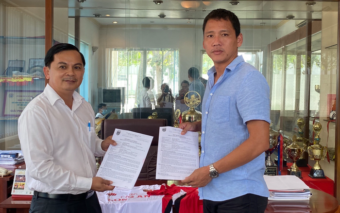 Anh Đức về với đội của bầu Thắng: Vì chữ tình!