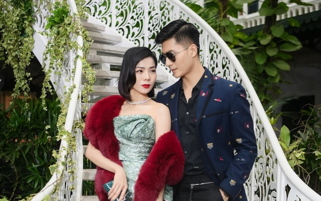 Lệ Quyên lộ bằng chứng sống chung nhà với tình trẻ kém 12 tuổi