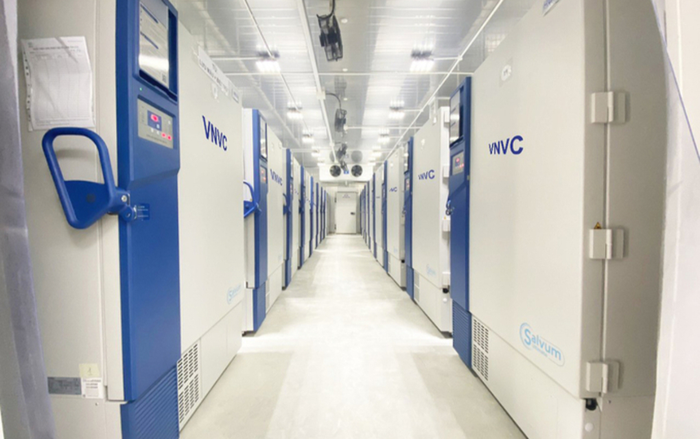 Sáng nay, lô vắc xin Covid-19 đầu tiên về đến Việt Nam