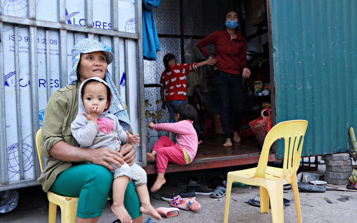 Cuộc sống tủi cực của người phụ nữ đẻ 14 người con ở Hà Nội, 3 đứa cùng vướng vào lao lý