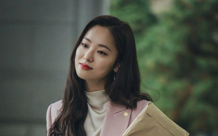 Nhan sắc Jeon Yeo Bin trong 'Vincenzo': “Quả là 'tình mới' của mỹ nam Song Jong Ki - đẹp, độc, lạ”