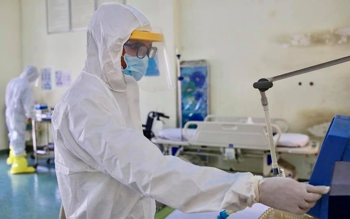 Nhân viên y tế nghi nhiễm COVID-19, Hải Dương phong tỏa 400 hộ dân