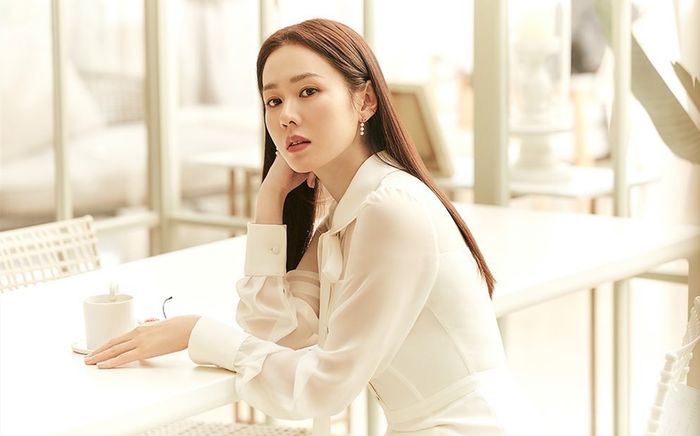 Son Ye Jin hóa thân thành 'Nữ thần mùa xuân' ngày 8/3