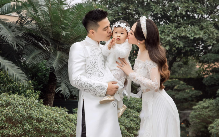 Tổ chức tiệc sinh nhật hoành tráng cho con, 'cô dâu 200 cây vàng' khẳng định gia thế siêu giàu
