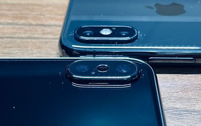 Lộ hình ảnh chiếc iPhone X đặc biệt Apple chưa từng ra mắt