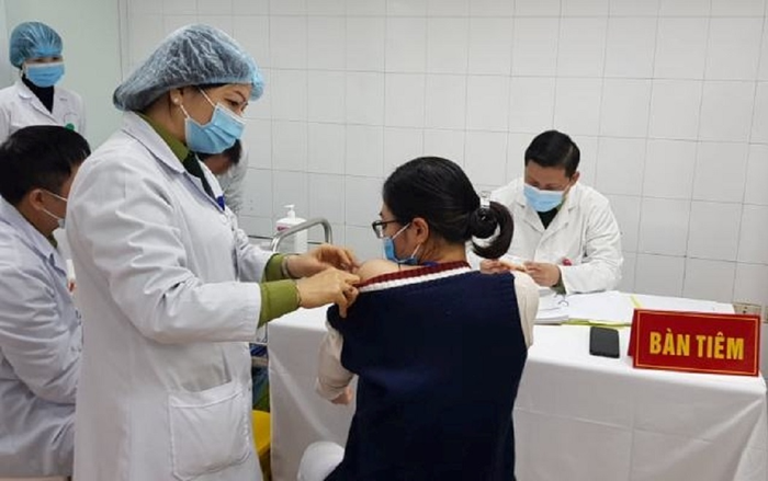 Hơn 5.200 người được tiêm vắc xin phòng COVID-19, 12 ca ghi nhận phản ứng phản vệ