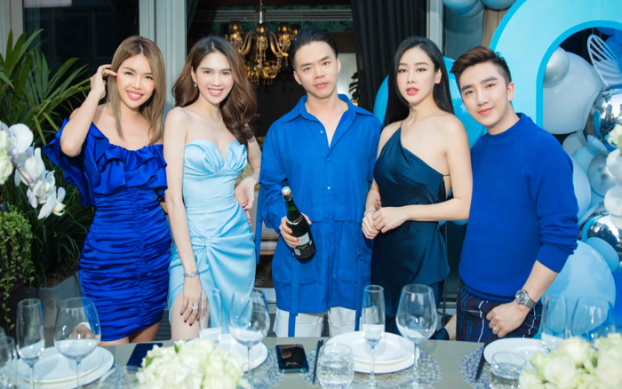 Cùng hội bạn thân diện đồng phục xanh biển, Ngọc Trinh đẹp như nàng tiên cá
