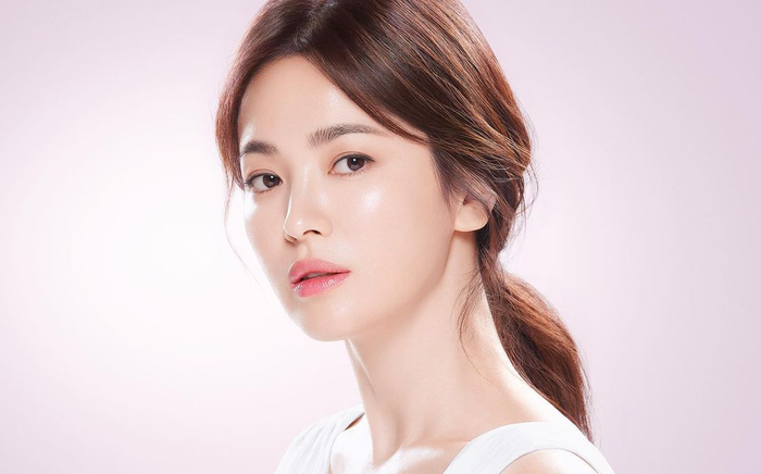 Song Hye Kyo đẹp xuất chúng ở tuổi 41!