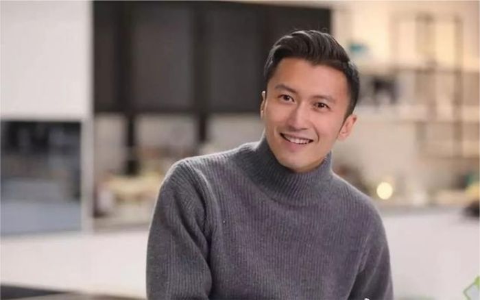 Vì sao Hướng Hoa Cường nói Tạ Đình Phong là người duy nhất không thể 'đắc tội' ở Hong Kong?