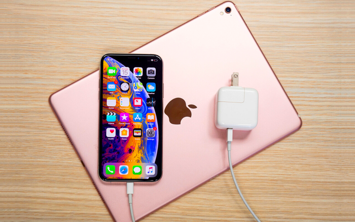 Nếu bạn đang sạc iPhone theo cách này, Apple khuyến cáo bạn nên dừng ngay lập tức