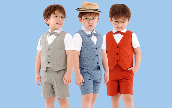 Mẹ tha hồ cho bé hóa thân làm fashionista nhí với loạt trang phục xinh yêu đúng chuẩn phong cách Hàn Quốc!