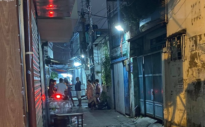 Vợ chồng trẻ cãi nhau, người cậu bị đâm tử vong