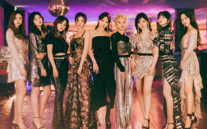 Twice tiếp thử sức với nhạc Disco, dân mạng chê 'bố cục lộn xộn'