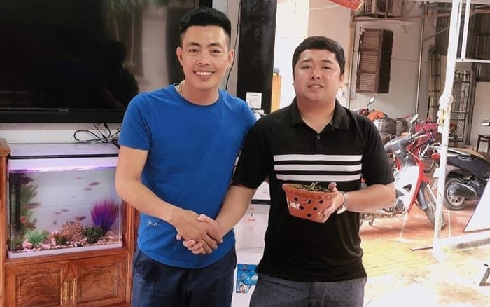 Nghệ nhân Vũ Doãn Hiếu hướng dẫn cách làm phân bón hữu cơ cho lan hiệu quả