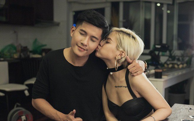 Trước khi cặp kè Lệ Quyên, Lâm Bảo Châu đã từng 'thề non hẹn biển' với loạt đàn chị lớn tuổi