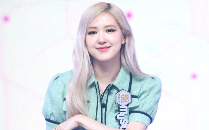 Vượt mặt IU, Rosé (BlackPink) mang về chiếc cúp thứ 4 với 'On The Ground'