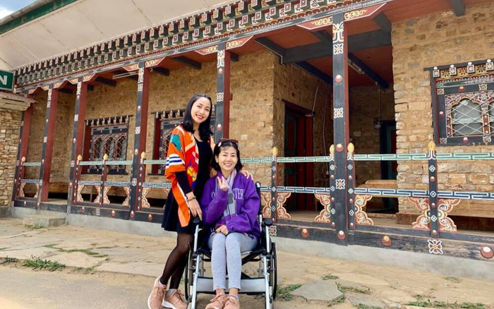 Ốc Thanh Vân ngậm ngùi nhớ bạn thân trong ngày giỗ đầu nghệ sĩ Mai Phương