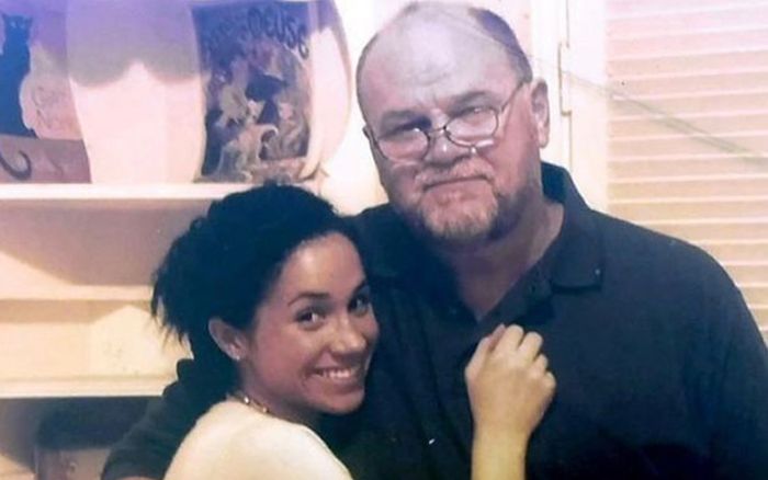 Cha của Meghan muốn kiện 5 người bạn của con gái, gửi thư cho Oprah yêu cầu phỏng vấn 'làm rõ sự thật'