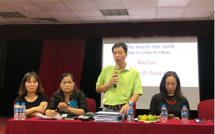 Học viên trường múa bế tắc, 'kêu cứu' vì đã học xong nhưng không cấp bằng văn hóa