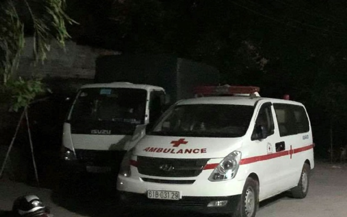 Nam thanh niên tử vong bất thường trong phòng trọ, dây điện quấn quanh người