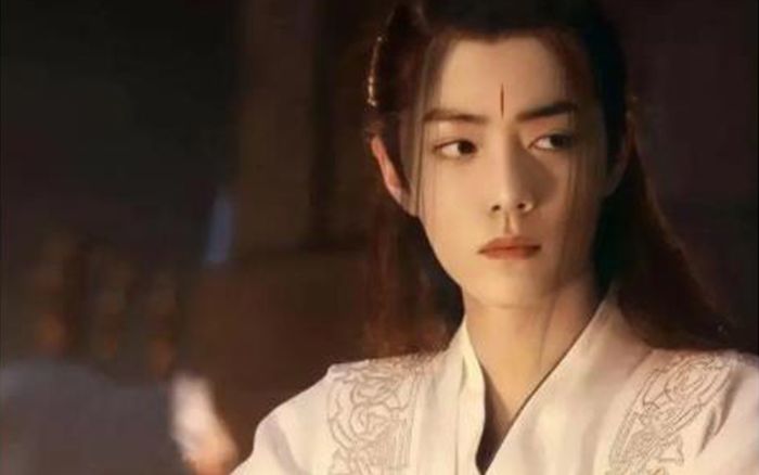 Tiêu Chiến bị chê thiếu nam tính trong tạo hình của phim Ngọc Cốt Dao