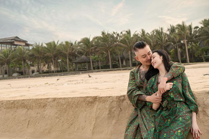 Kỷ niệm 7 năm ngày cưới, bà xã Tuấn Hưng đăng ảnh tình tứ ngọt lịm khiến dân tình ghen tị