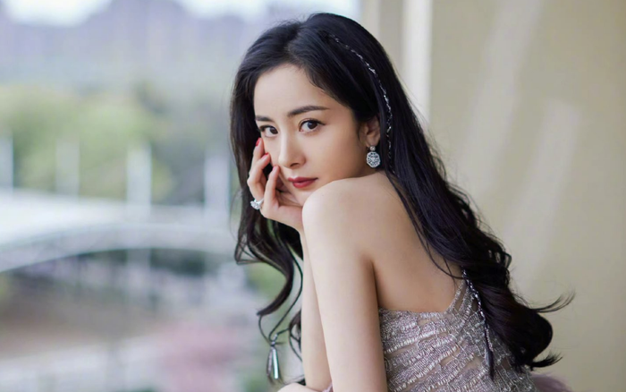 'Gà cưng' Dương Mịch đỏ mặt thừa nhận có tình cảm với bạn diễn