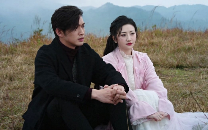 Phản ứng của 'Tần Phóng' Trương Bân Bân khi thấy poster 'xấu lạ' của bản thân