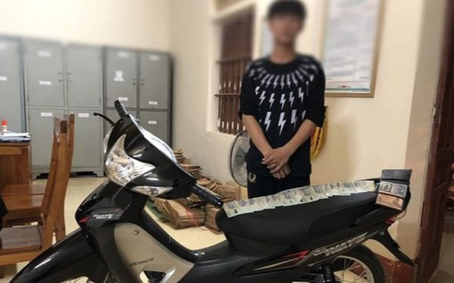 Thiếu niên đột nhập nhà hàng xóm trộm tiền mua xe máy tặng bạn gái