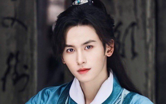 Sức hút của Trương Triết Hạn khiến trang web tạp chí bị sập hoàn toàn vì lượng fan truy cập quá đông