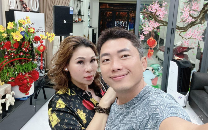 Giàu có, sử dụng đồ hiệu sang chảnh nhưng vợ Kinh Quốc chưa một lần đóng góp cho địa phương