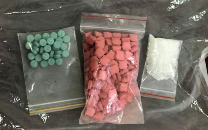 Hà Nội: Phó chủ tịch xã bị bắt quả tang tàng trữ ma tuý sau khi tự ý nghỉ việc