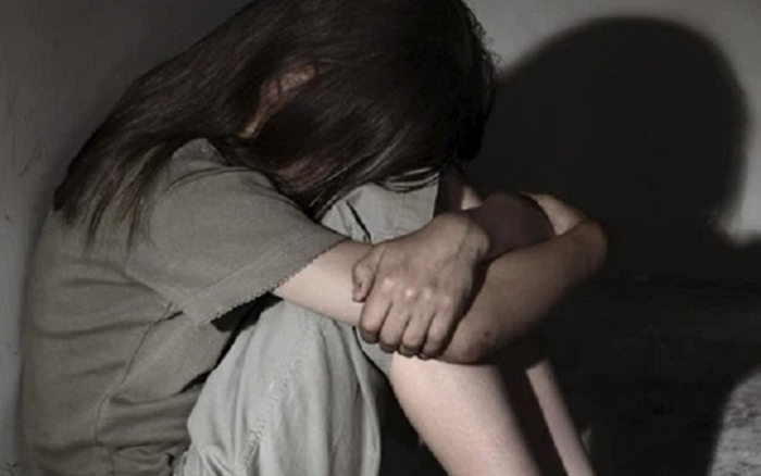 Nữ sinh bị dụ dỗ chụp ảnh, quay clip 'nhạy cảm' để nhận trà sữa miễn phí